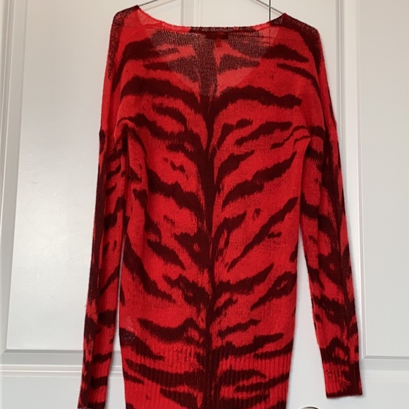 3 for $20 💜 Dynamite Knit Sweater - Picture 2 of 4